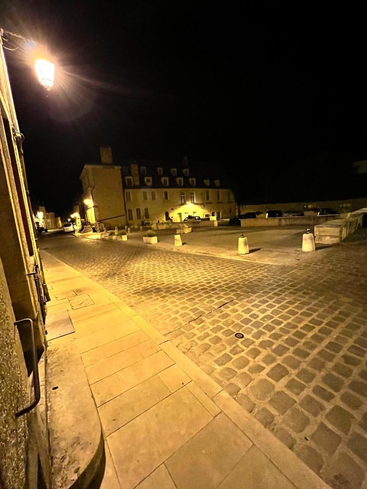 アヴァヨン "La Grenouille" Centre Historique - Les Terres Du Royヴィラ エクステリア 写真
